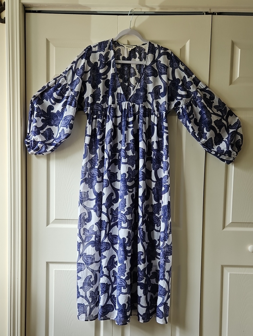 Boden "Sarah" Paisley Maxi Kaftan Dress Blue White V-Neck EUC Sz. 6R
